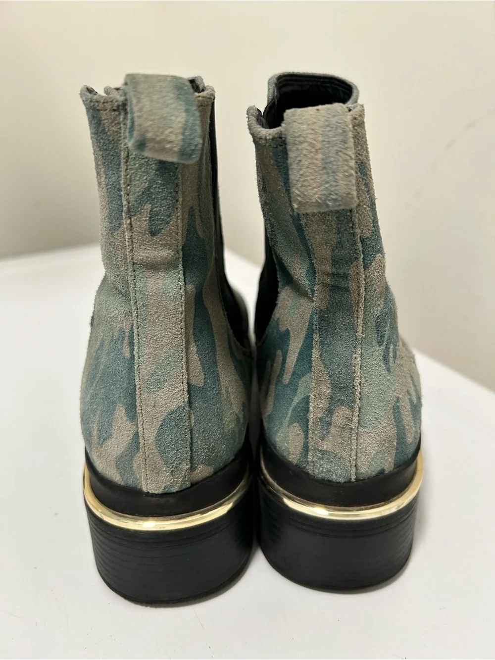 Kenneth Cole Levon Suede Chelsea Boots Blue Gray Camo Size 8.5 M
